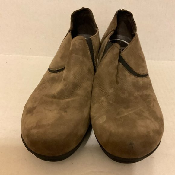 Dansko Clogs 42 Brown-Olive Suede Low Wedge Heel - Picture 2 of 7